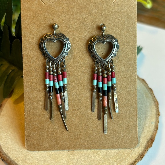 Vintage Silver Dangle Heart Stud Earrings - Picture 3 of 9